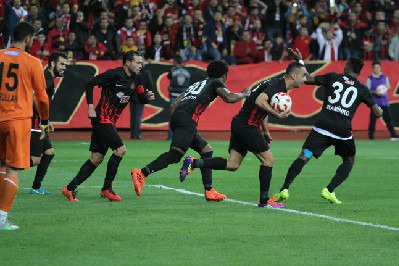 BİZE BİR TESELLİ LAZIM!