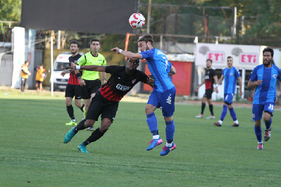 SESSİZ DERBİDE SEVİNEN YOK(0-0)