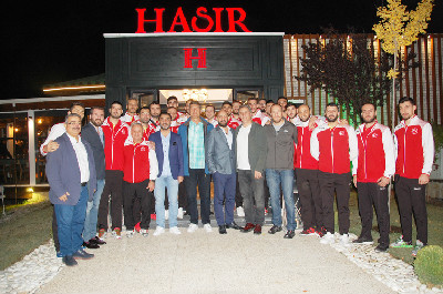 A MİLLİLER SELKANIN KONUĞU OLDU