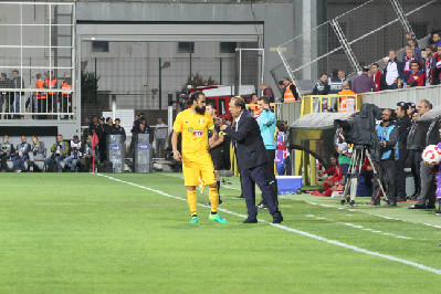 Çıkarken tepki gösterdi