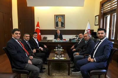 TARAFTAR VALİ ÇAKACAK İLE GÖRÜŞTÜ