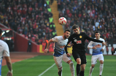 GÖMELİM GEL SENİ TARİHE  DESEK ES-ESİM(!) SIĞMAZSIN