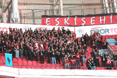 TARAFTAR ŞEN DÖNDÜ