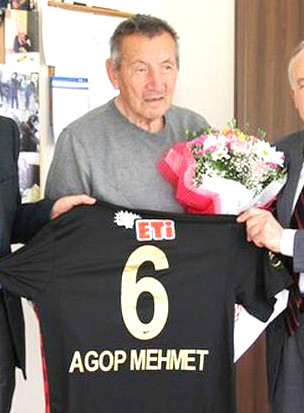 AGOP MEHMET VEFAT ETTİ