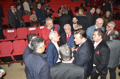 AK PARTİNİN DESTEĞİ ŞART