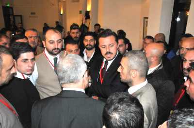 Yönetim Çıksın Diye  UĞRAŞTILAR