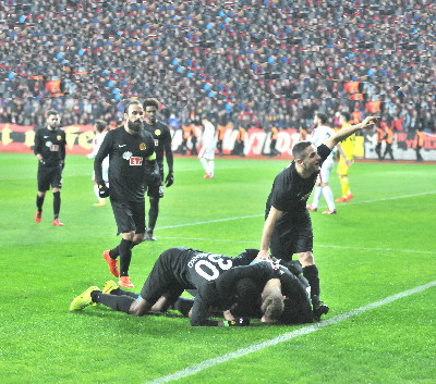 SEN KAZAN GERİSİ KOLAY