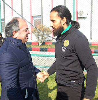 ÖNCE KENDİ OYUNCULARIMIZ