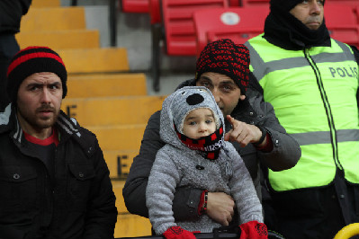 BU ÇOCUKLARIN HAYALLERİ YOK OLMASIN