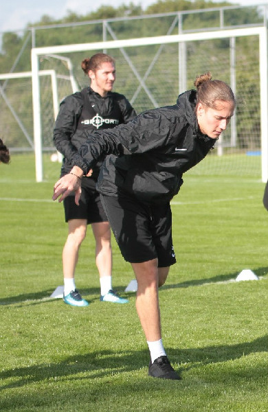 PARASI YATTI,  FELİX GELDİ