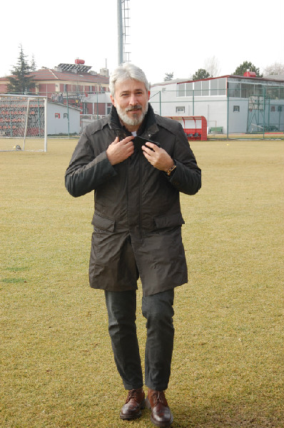 ES-ESE İSİM SPONSORU