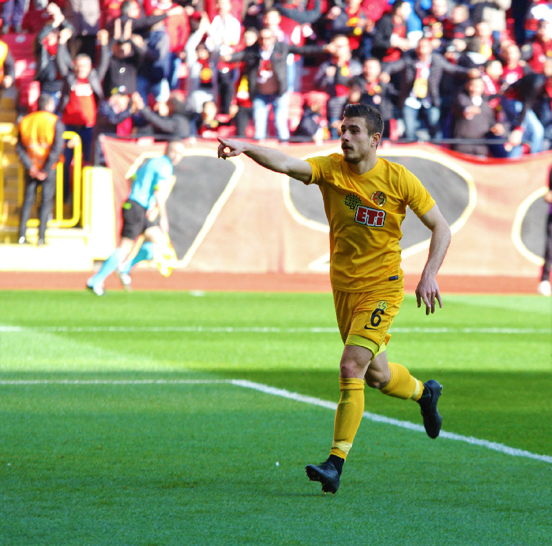 DORUKHAN  EN İYİ 11DE