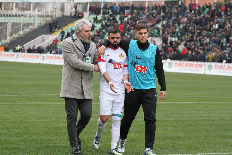 BU LİGİN TAKIMI DEĞİLİZ