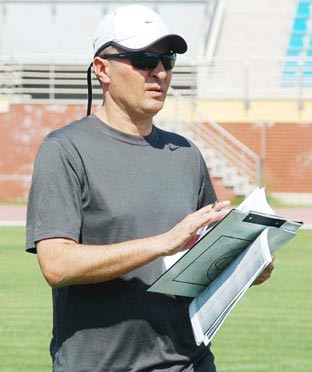 ES-ES ALT YAPIDA  ANTRENÖR DEĞİŞİMİ