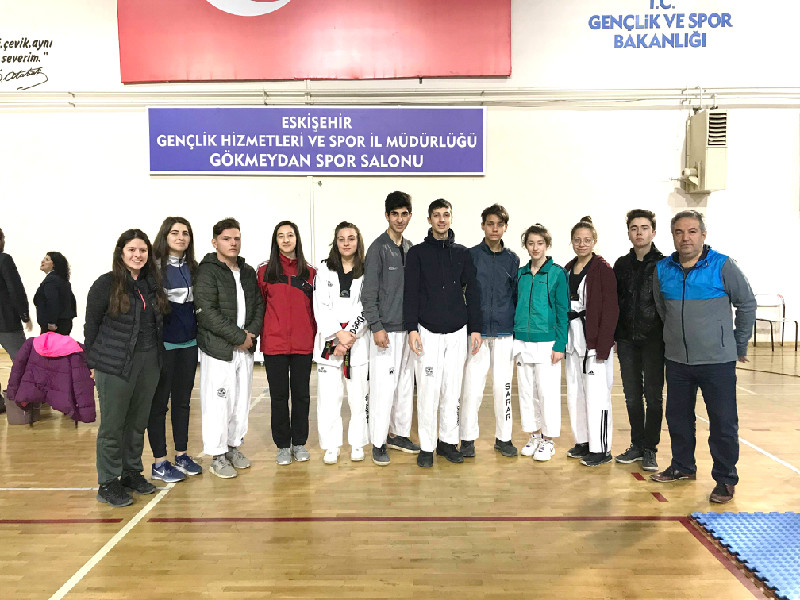 OKULLU TAEKWONDOCULAR KAPIŞTI