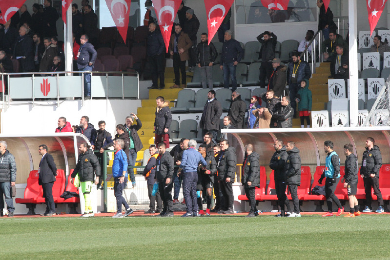 SON DAKİKALAR GEÇMEDİ