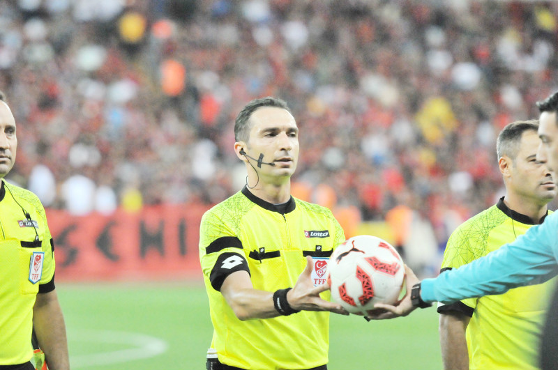 DÜDÜK BİTİGENDE