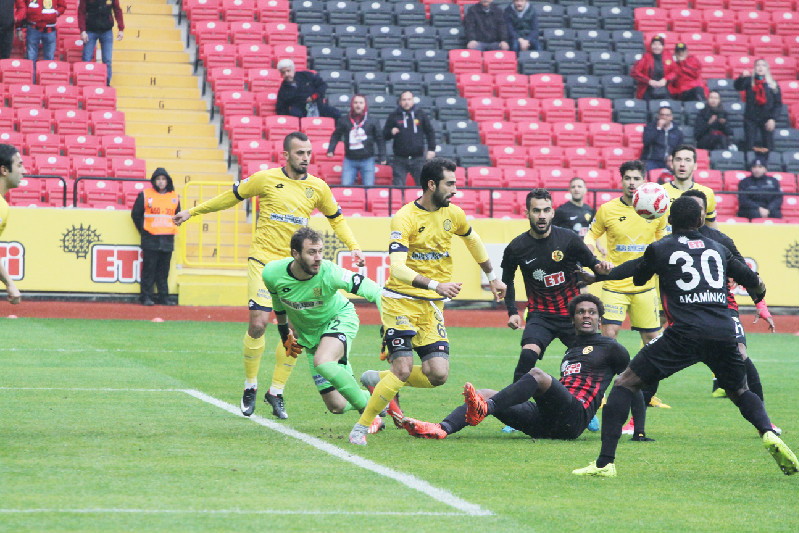 ES-ES DEĞİL, ANKARAGÜCÜ DÜŞÜNSÜN