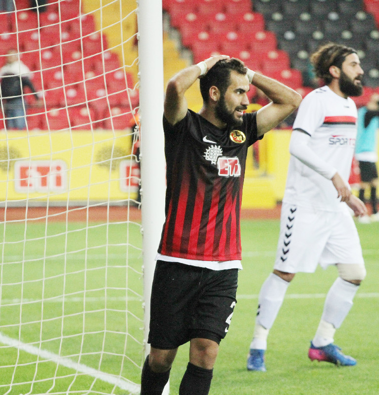 HASAN MAÇA  YETİŞECEK