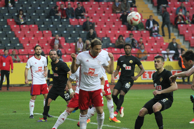 MİLLİ ARAYA MORALLİ GİRMELİYİZ