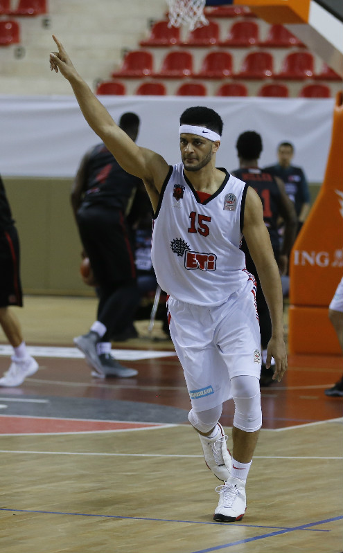 Duncan altın karmada