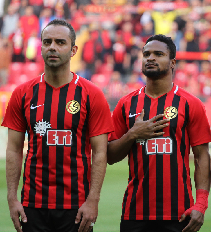 İKİ ÖNEMLİ EKSİK