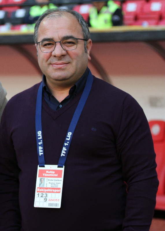 BİR OLALIM, BİRLİKTE  GELECEĞE HAYKIRALIM