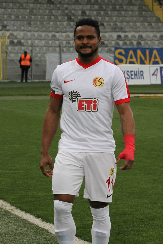 İĞNE İLE OYNAYACAK