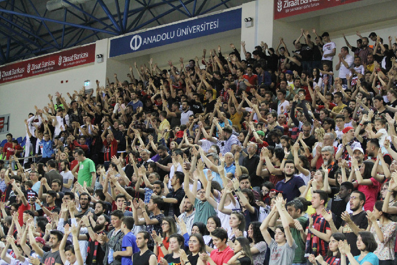 HELAL OLSUN BÜYÜK TARAFTAR