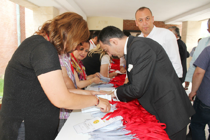 GÖREVLERİNİ YAPTILAR