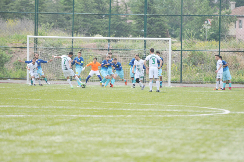 SON ŞAMPİYON YARIN BELLİ OLACAK