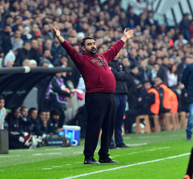 ÜMİT ÖZAT  İLE GÖRÜŞME