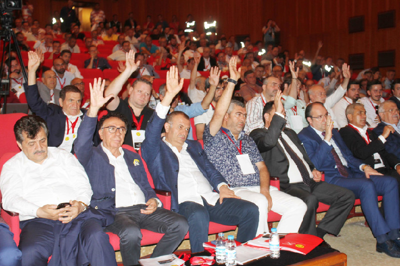 ÜYE AİDATLARI  500 TLYE DÜŞTÜ