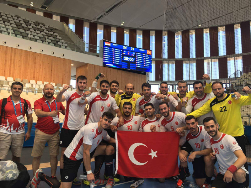 MİLLİLER KUPAYLA TAÇLANDIRMAK İSTİYOR