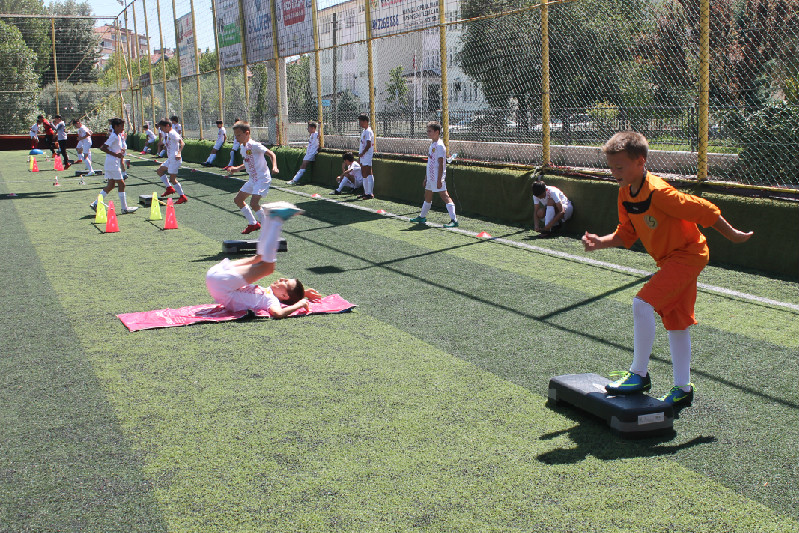 ES-ES U11LERİ SEZONA BİLENİYOR