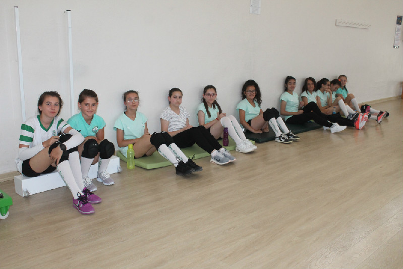 SPORCULARIYLA SPORCU YETİŞTİRİYOR