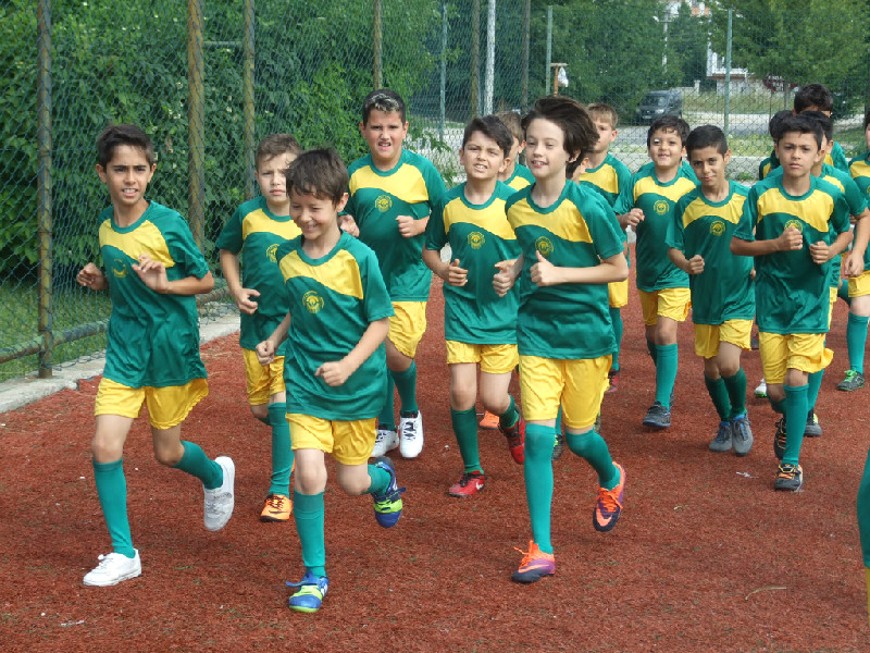 ODUNPAZARINDA FUTBOL YAZ  OKULLARINA İLGİ BÜYÜK OLDU