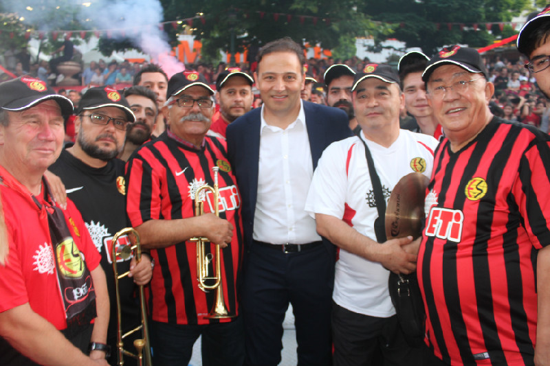 FUAT HOCAYA BÜYÜK İLGİ