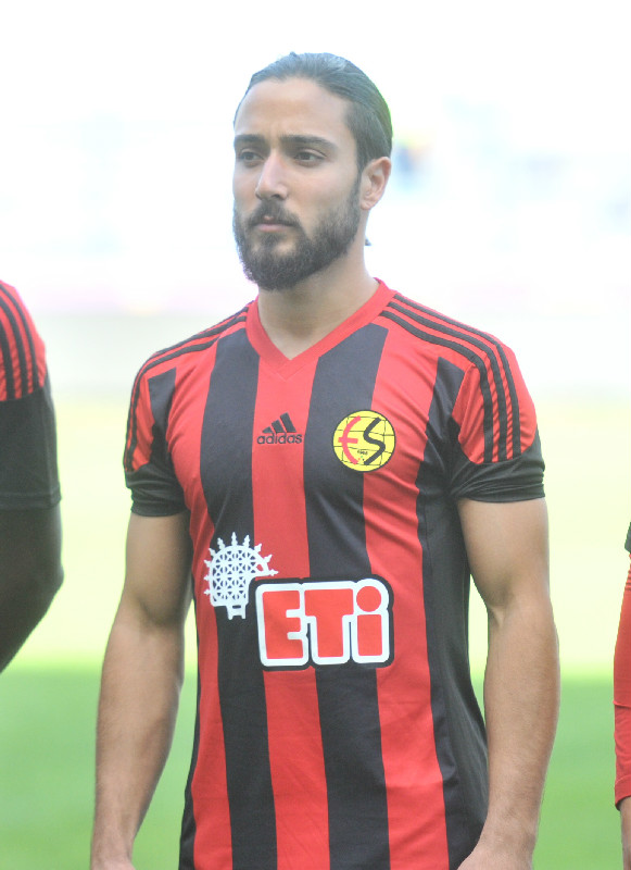 KORAY GENOAYA GİTTİ  TARIK GÜNDEMDE