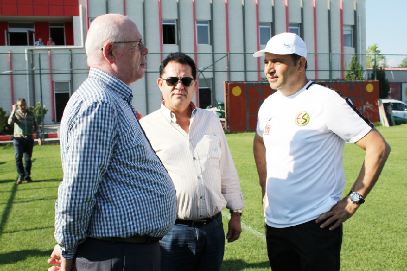 BİZ BURAYA AĞLAMAYA GELMEDİK