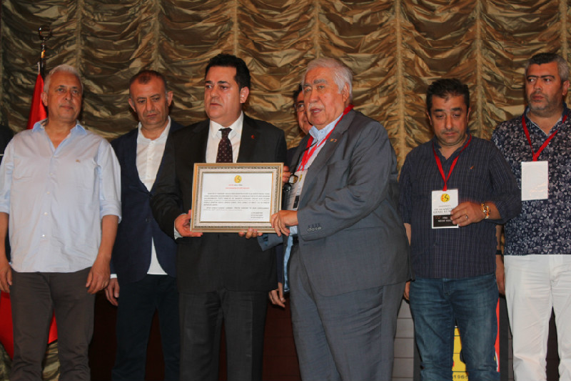 YÜKSEK DİVANDA GENEL KURUL VAR