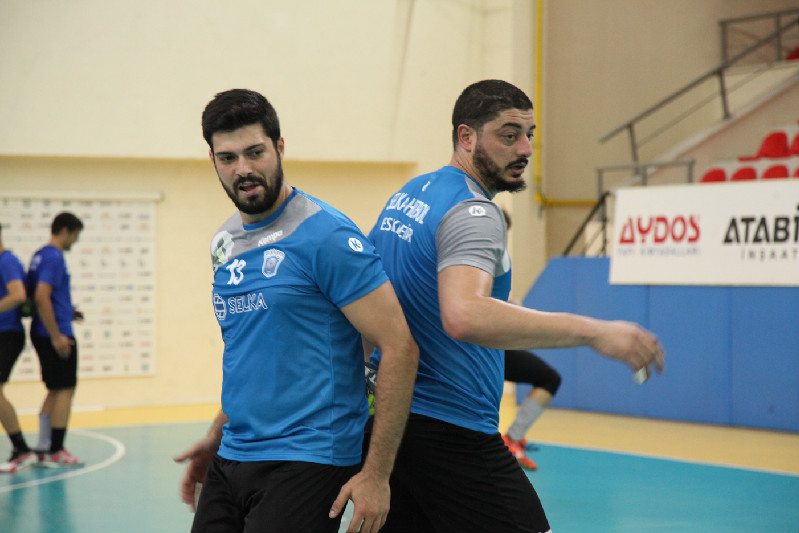 SIRT SIRTA VERİP DAHA DA GÜÇLENEREK  HEDEF İÇİN KAFA KAFAYA OYNAYACAĞIZ