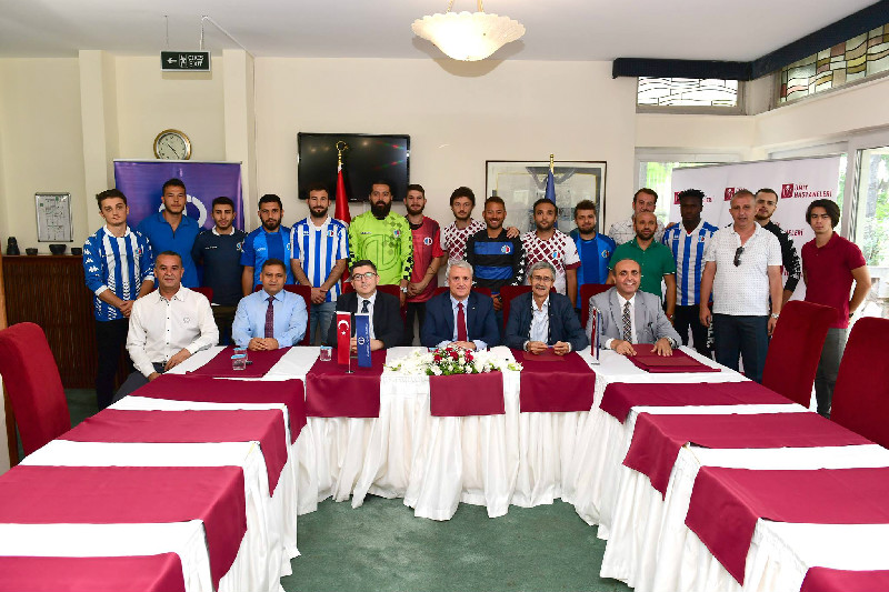 BU İMZALAR ŞAMPİYONLUK İÇİN ATILDI