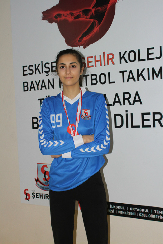 GÖZ GÖRE GÖRE GİTTİLER