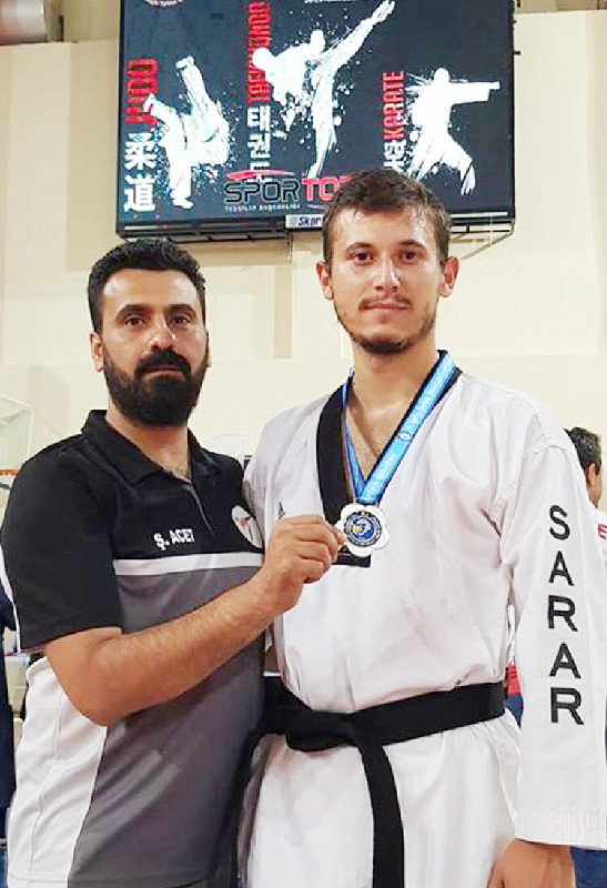 Kızılkaya Sararsporu  GURURLANDIRDI