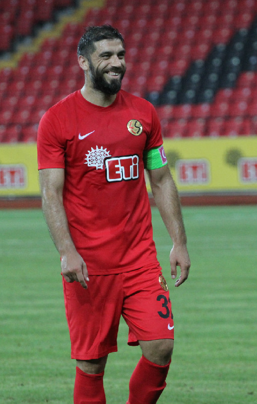 KAPTANLIK BANDI SEZGİNE