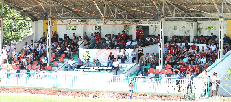 MAÇLARA İLGİ VARDI