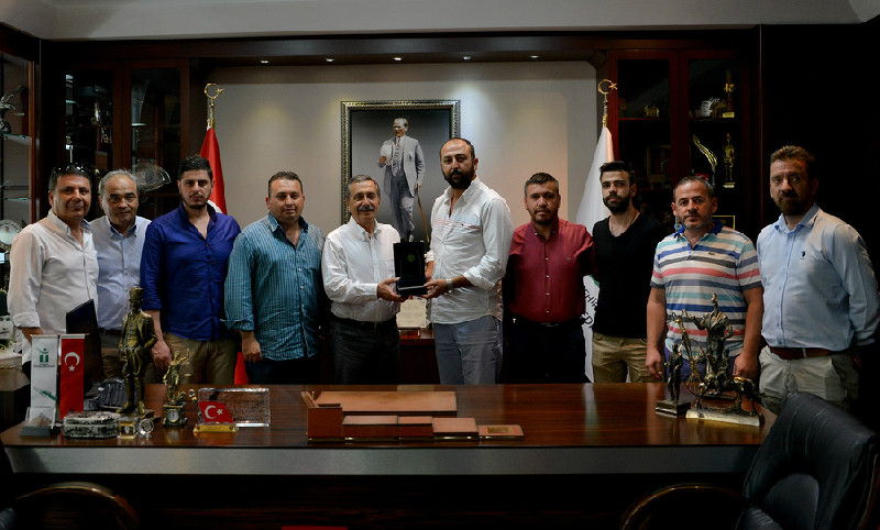 TARAFTARDAN ATAÇA PLAKET