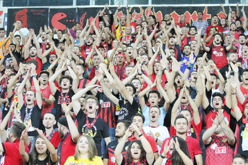 TARAFTAR YİNE  GÖREV BAŞINDA