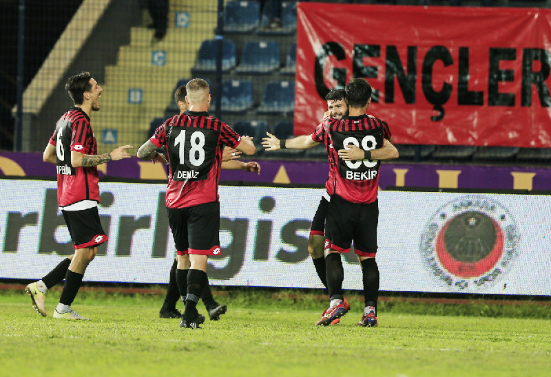 NADİR ÇİFTÇİDEN  ÖZÜR AÇIKLAMASI